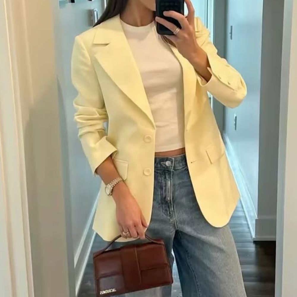 Klassischer Blazer mit tailliertem Schnitt